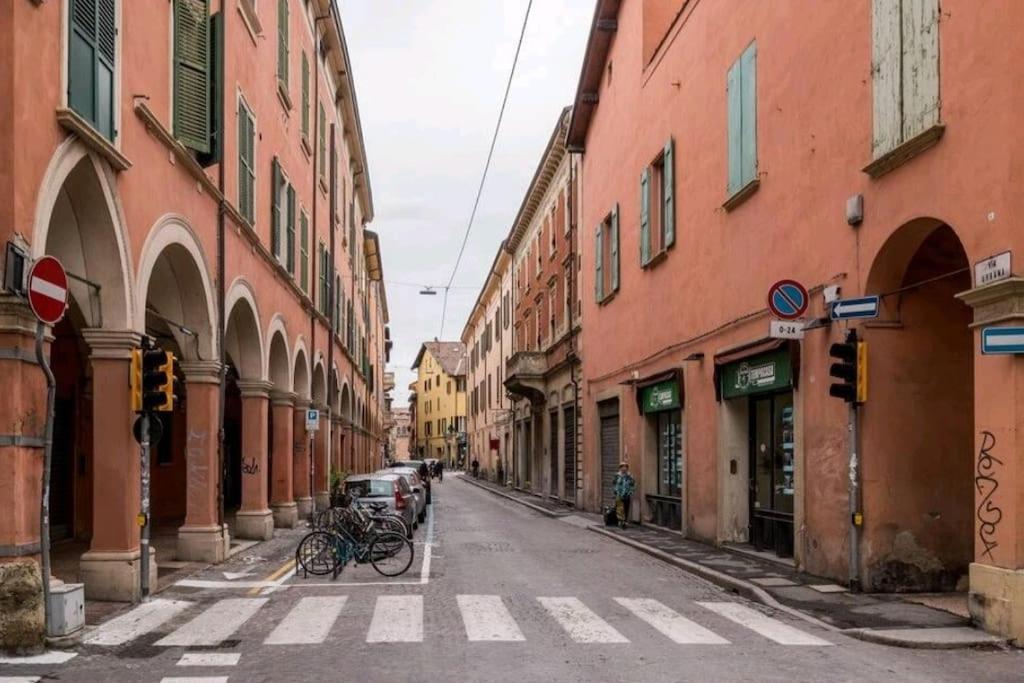 Central Elegant Apartment - Liberty House Bologna Buitenkant foto
