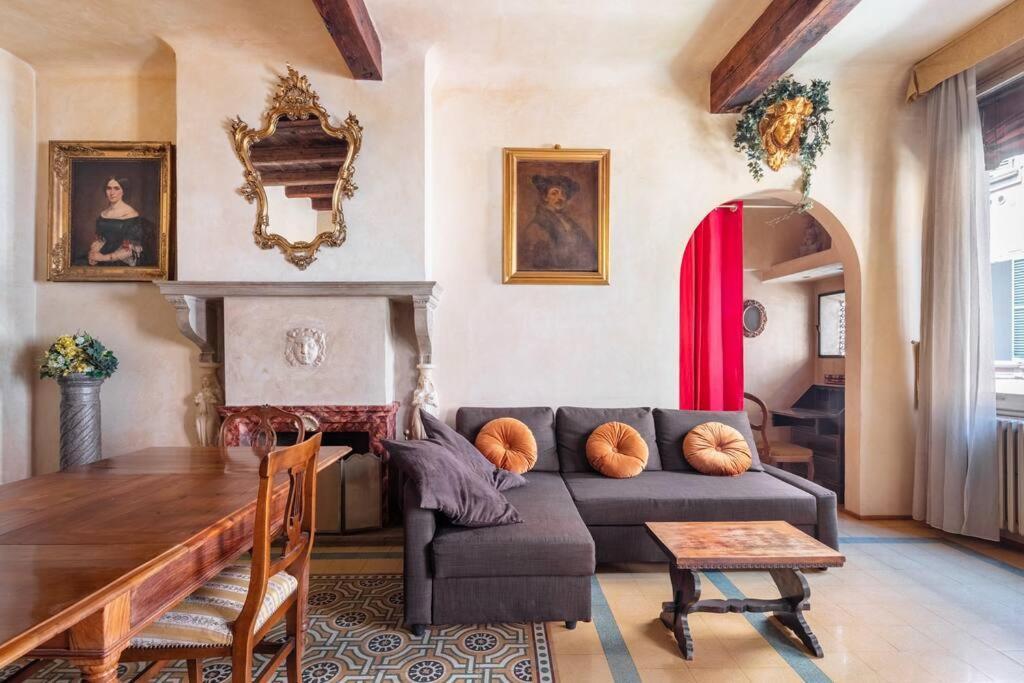 Central Elegant Apartment - Liberty House Bologna Buitenkant foto